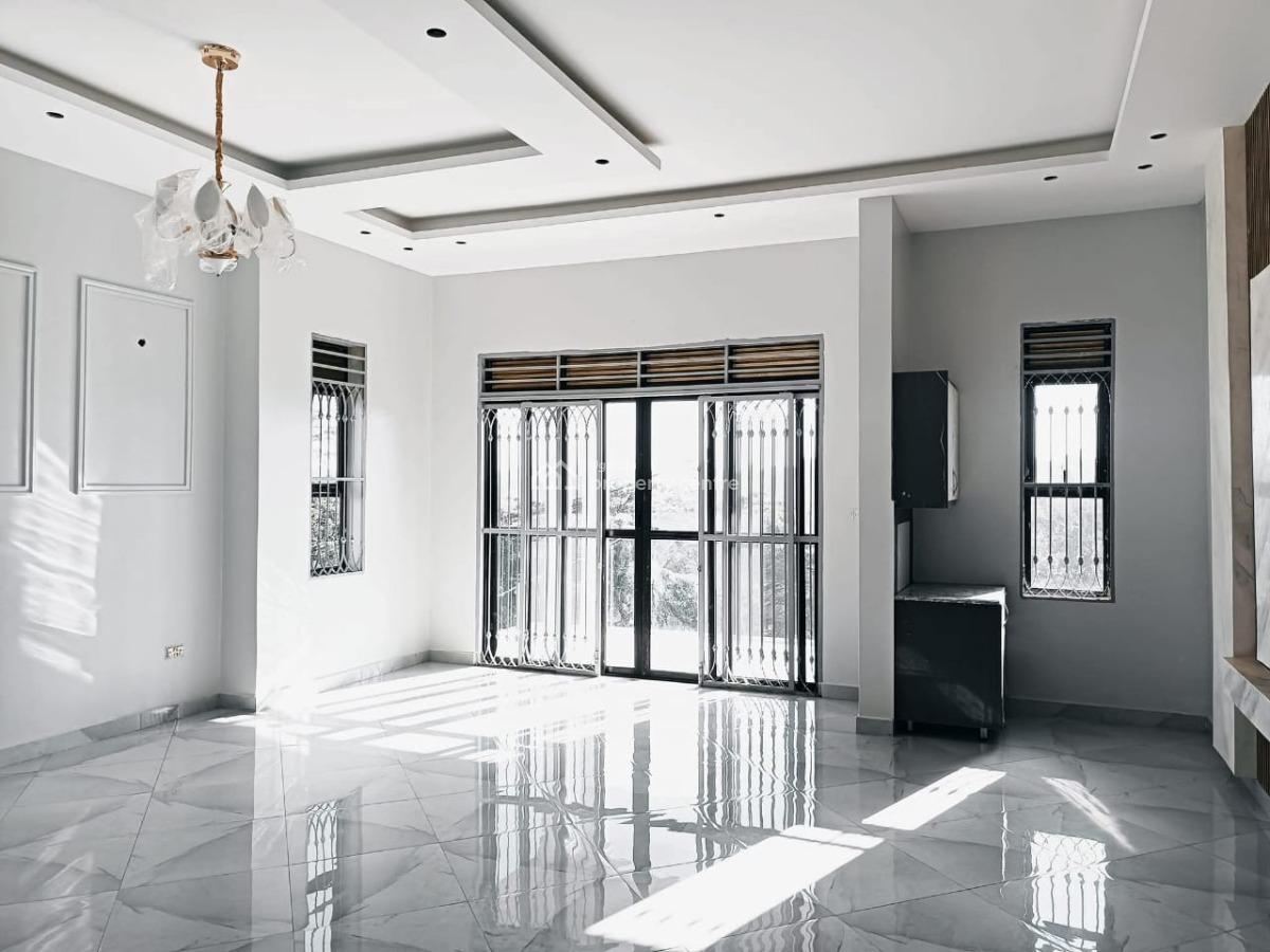 Luxury 5 Bedroom House in Kira, Kira, Kira Town, Wakiso, Central Region, Terraced Duplex for Sale