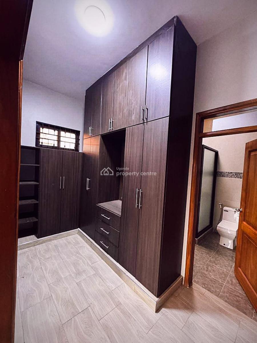 Newly Built 5 Bedroom House in Kira, Buwaate, Magere, Kira Town, Wakiso, Central Region, Terraced Duplex for Sale