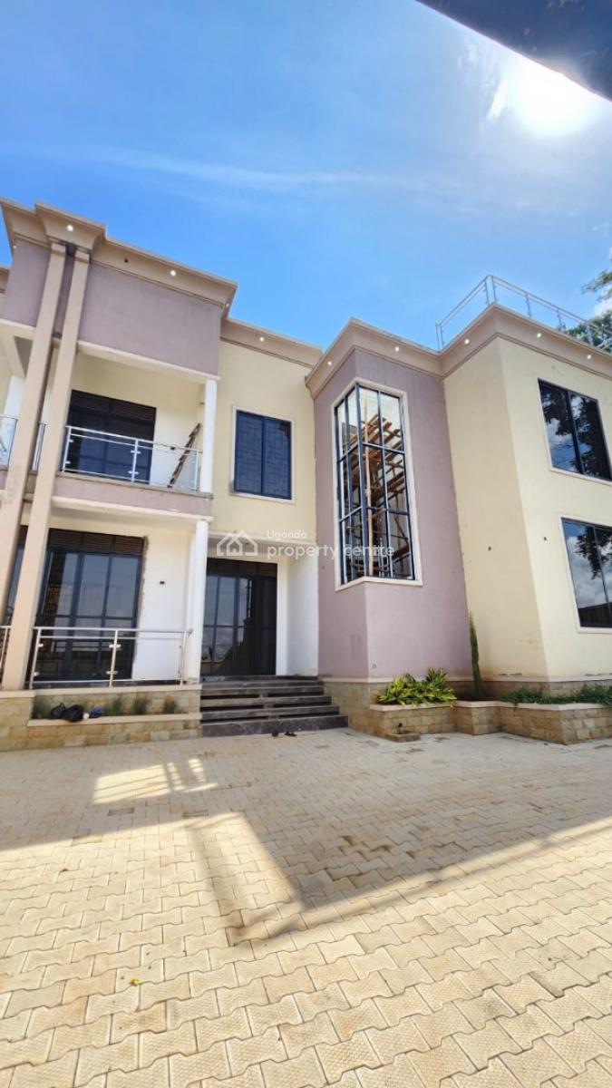 Modern 5 Bedroom House in Kira Mulawa, Mulawa, Kira Town, Wakiso, Central Region, Terraced Duplex for Sale