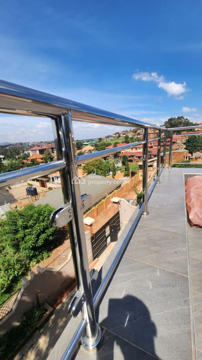 Modern 5 Bedroom House in Kira Mulawa, Mulawa, Kira Town, Wakiso, Central Region, Terraced Duplex for Sale