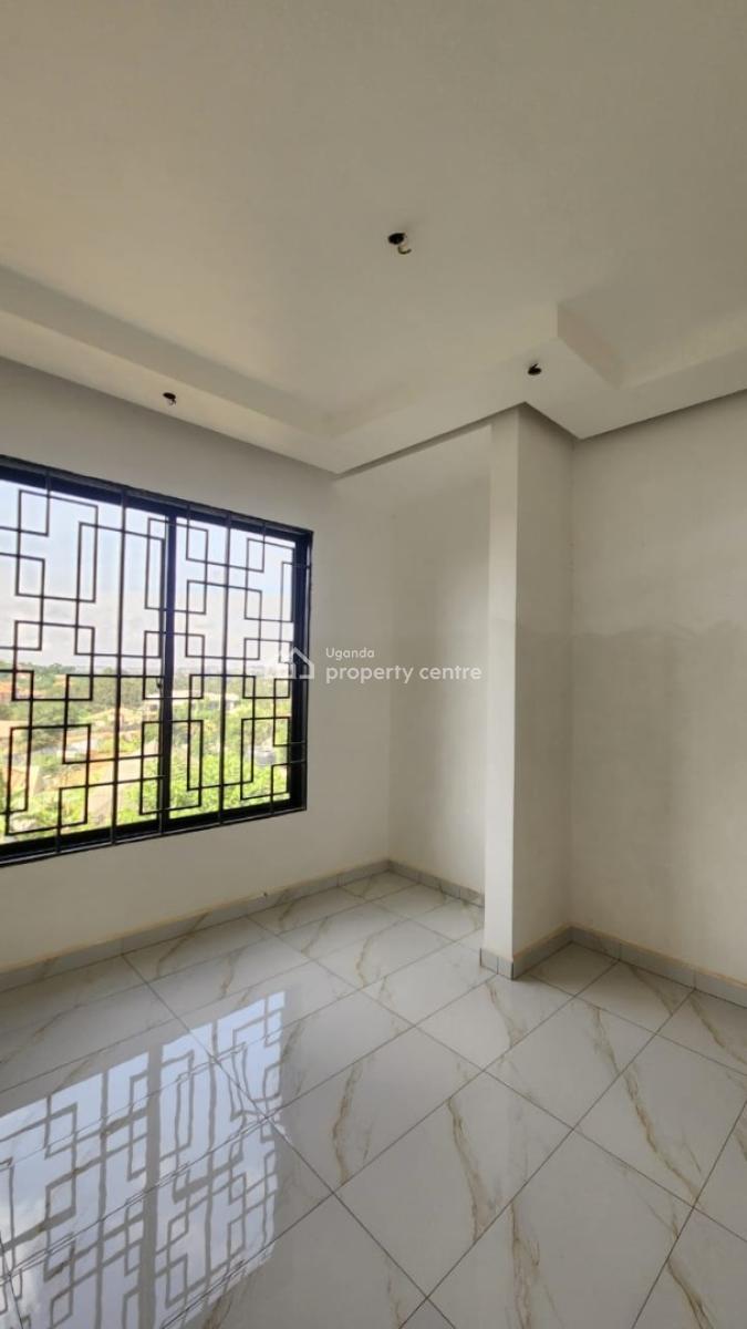 Modern 5 Bedroom House in Kira Mulawa, Mulawa, Kira Town, Wakiso, Central Region, Terraced Duplex for Sale