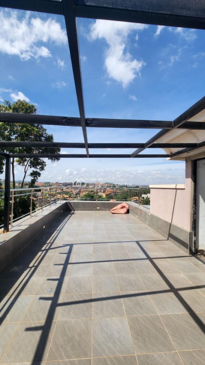 Modern 5 Bedroom House in Kira Mulawa, Mulawa, Kira Town, Wakiso, Central Region, Terraced Duplex for Sale