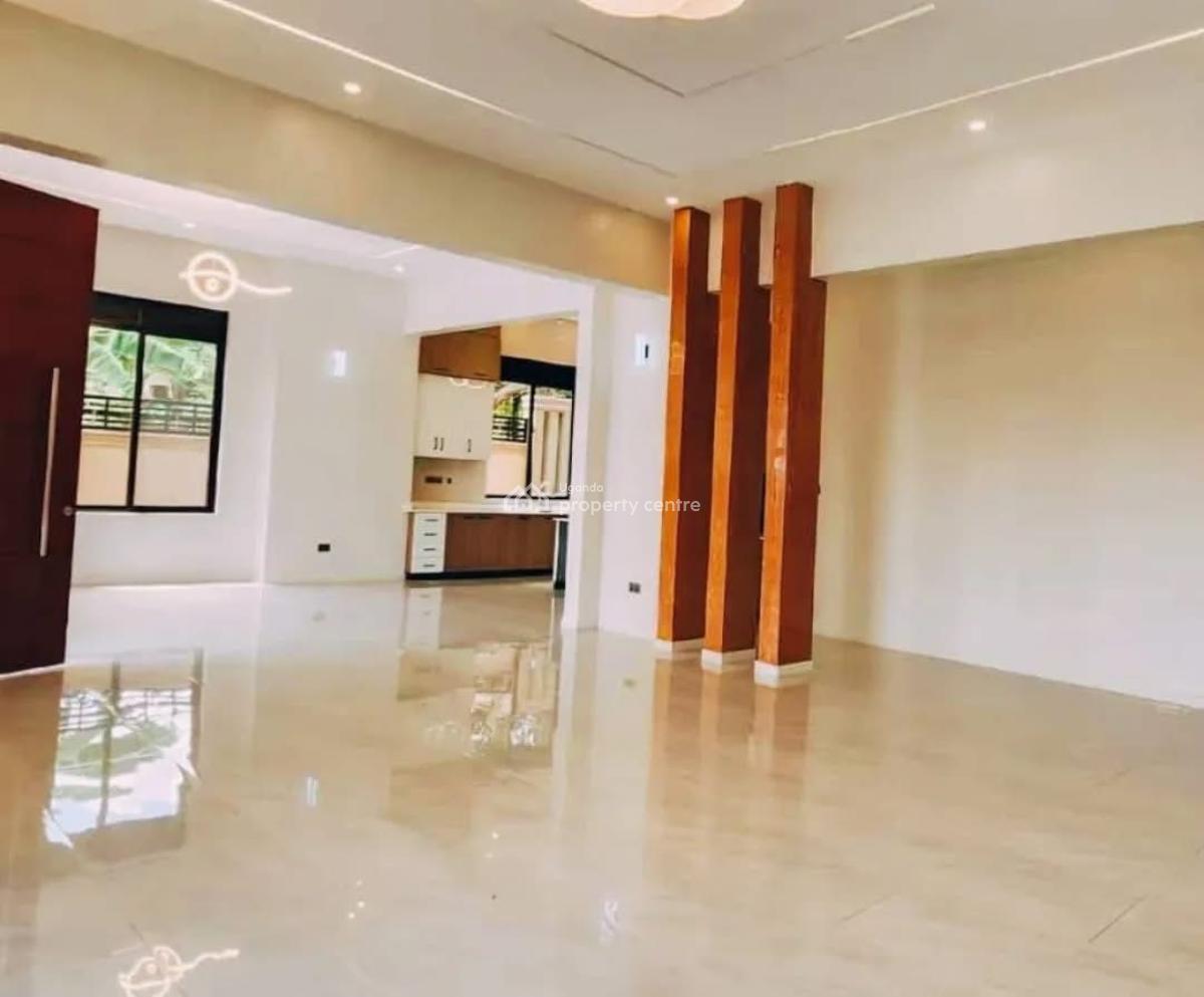 4 Bedroom House in Arkright City, Bwebajja, Arkright City, Bwebajja, Wakiso, Central Region, Terraced Bungalow for Sale