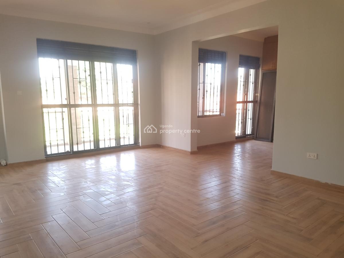 Luxury 4 Bedroom Houses in Kira Town, Mamerito Road, Kira Town, Wakiso, Central Region, Terraced Duplex for Sale