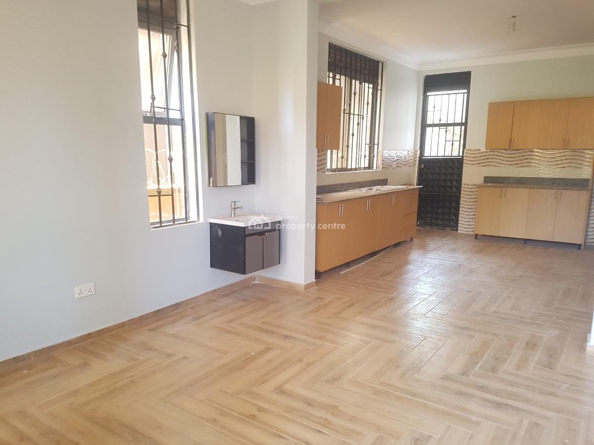 Luxury 4 Bedroom Houses in Kira Town, Mamerito Road, Kira Town, Wakiso, Central Region, Terraced Duplex for Sale