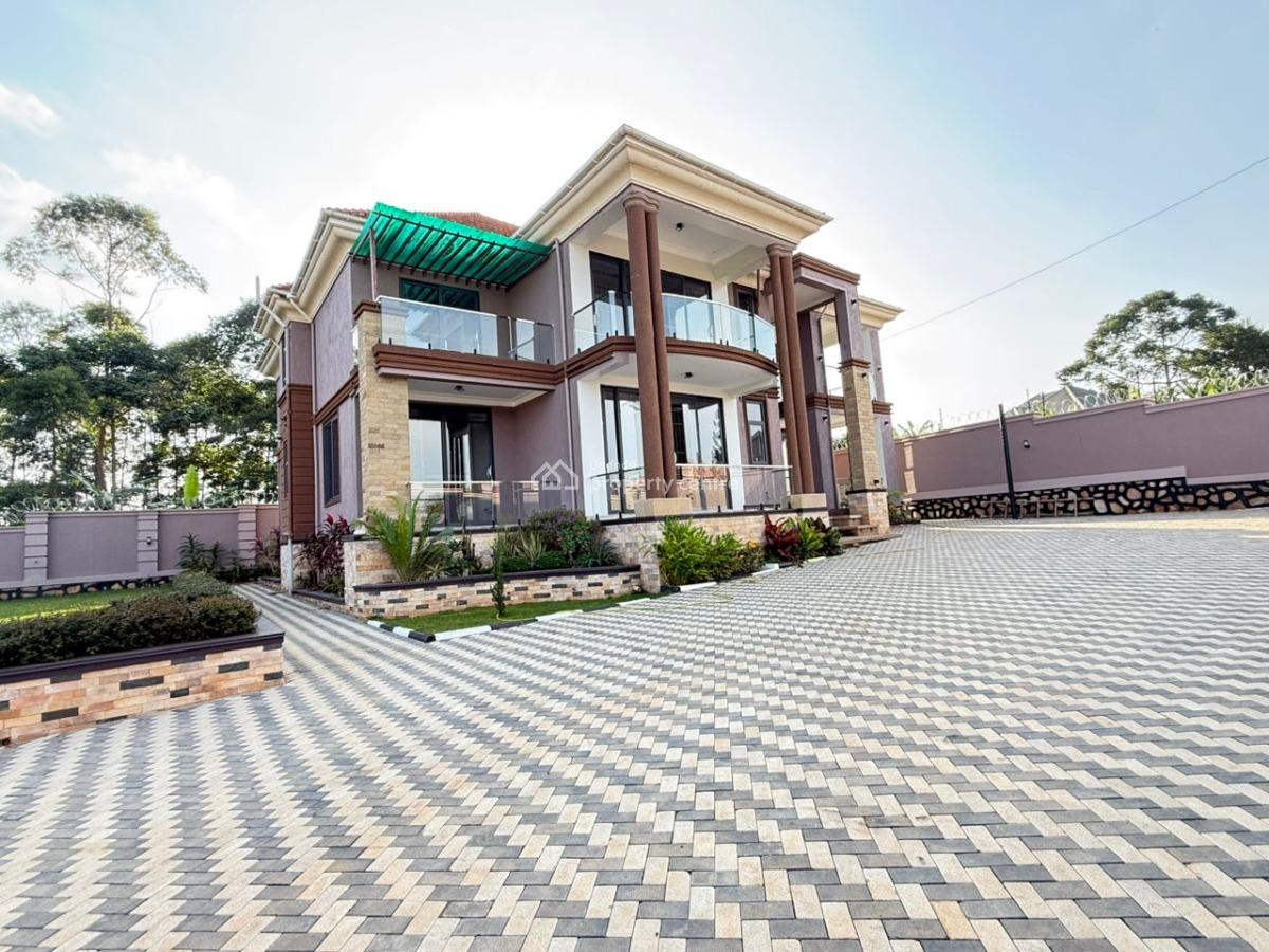 Luxury 6 Bedroom House in Kira, Kiwologoma, Kira Town, Wakiso, Central Region, Terraced Duplex for Sale