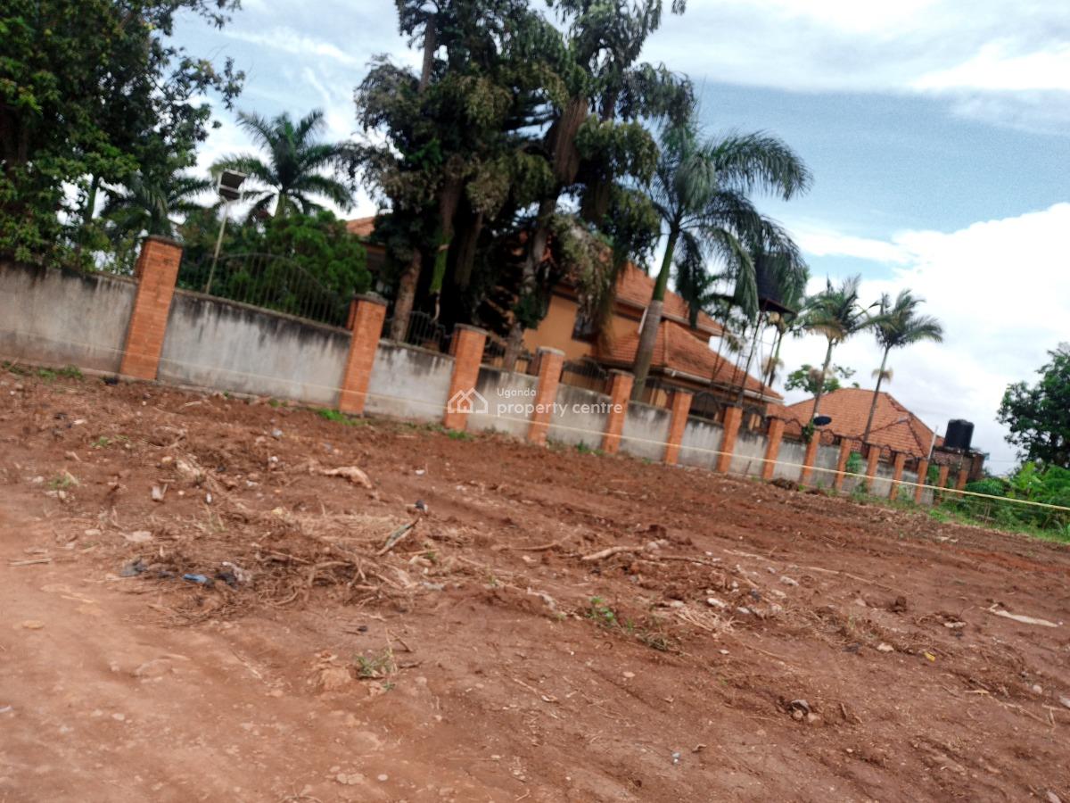 Strategically Located Plots, Mityana Rd, Wakiso, Central Region, Mixed-use Land for Sale