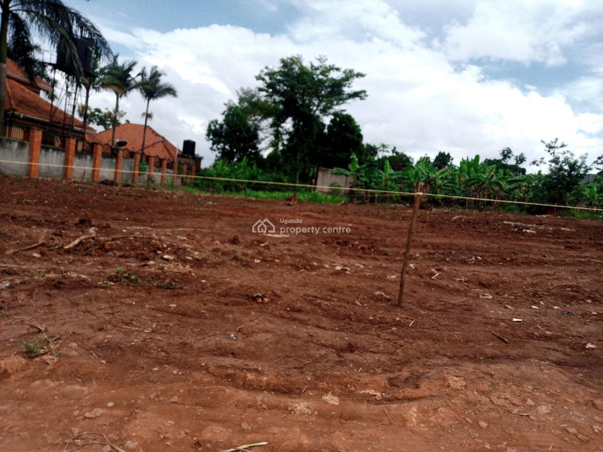 Strategically Located Plots, Mityana Rd, Wakiso, Central Region, Mixed-use Land for Sale