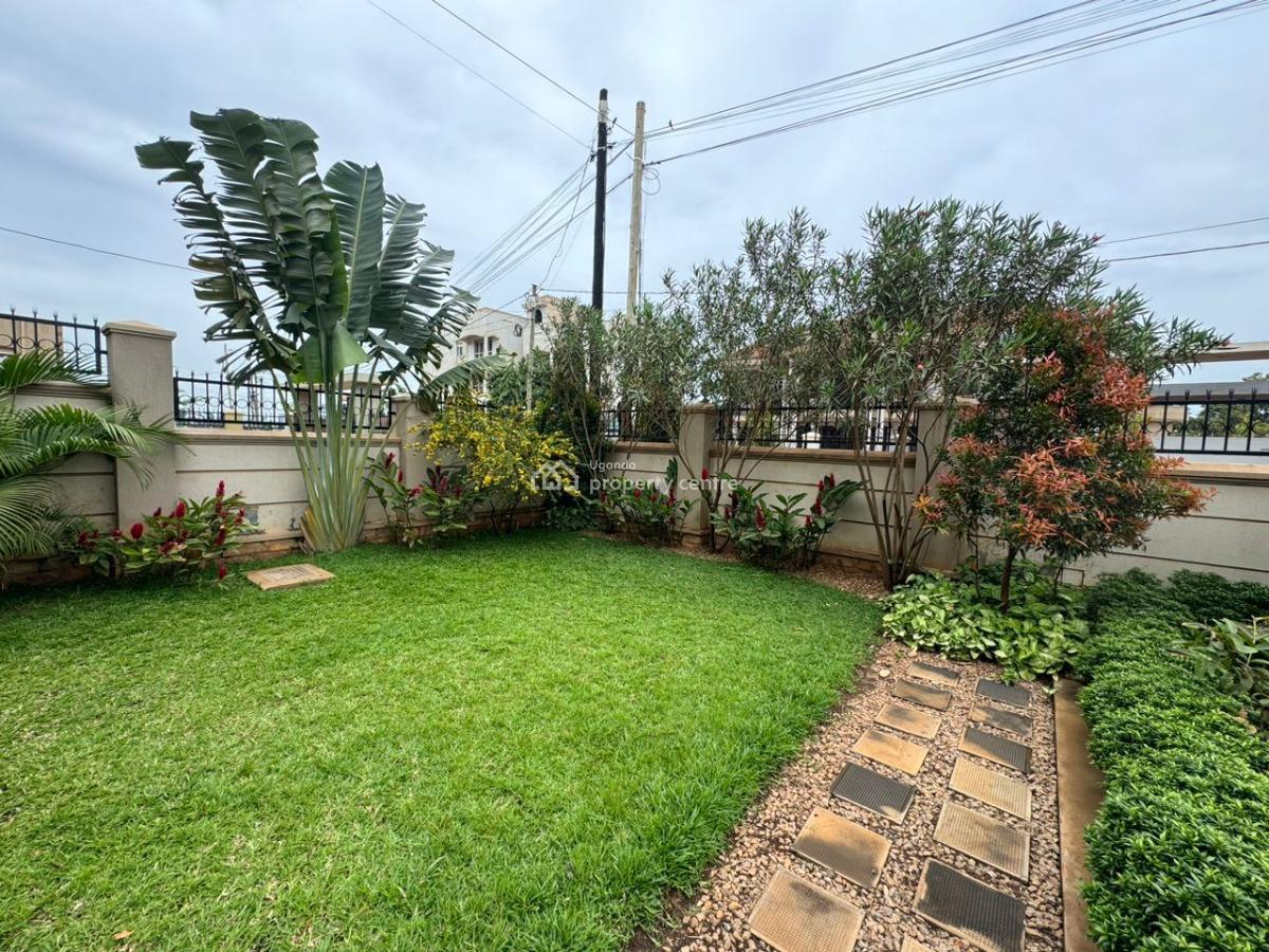 5 Bedroom House in Kira Mulawa, Mulawa, Kira Town, Wakiso, Central Region, Terraced Duplex for Sale