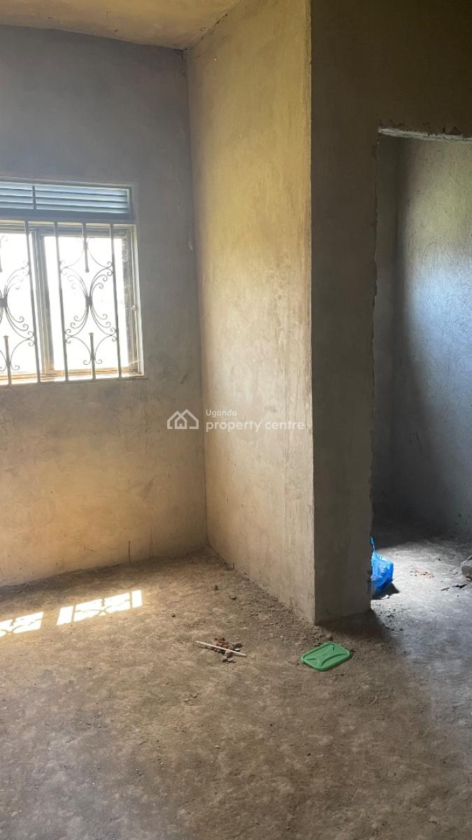 5 Single Bedroom Units, Wakiso, Central Region, Terraced Bungalow for Sale
