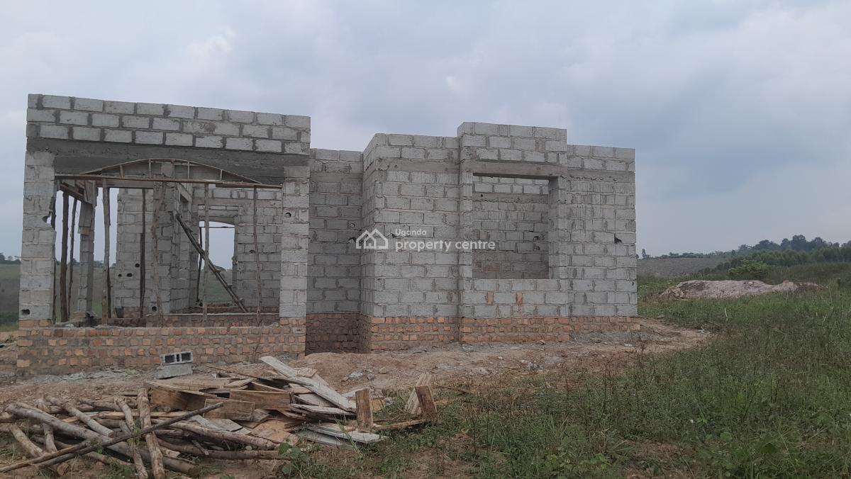 3 Uncompleted Bedroom Modern House with Kitchen Inside, Nkanja, Kakiri Town, Wakiso, Central Region, Semi-detached Bungalow for Sale
