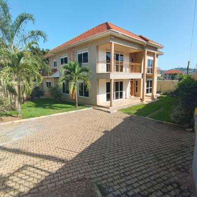 5 Bedroom House in Muyenga, Muyenga, Wakiso, Central Region, Terraced Duplex for Sale