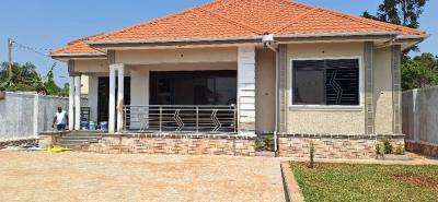 4 Bedroom House in Kira Nsasa, Kira Nsasa, Kira Town, Wakiso, Central Region, Terraced Bungalow for Sale