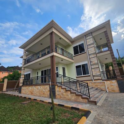 Luxury Lakefront 6 Bedroom House in Bwebajja Off Entebbe Road, Bwebajja, Wakiso, Central Region, Terraced Duplex for Sale