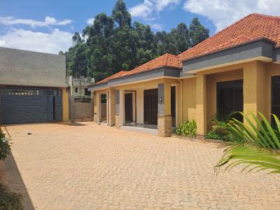 Beautiful 4 Bedroom House in Kira Town, Mamerito Road, Kira Town, Kira Town, Wakiso, Central Region, Terraced Bungalow for Sale