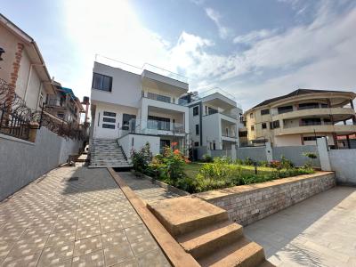 Beautiful 6 Bedroom House in Munyonyo, Munyonyo, Kampala, Central Region, Terraced Duplex for Sale