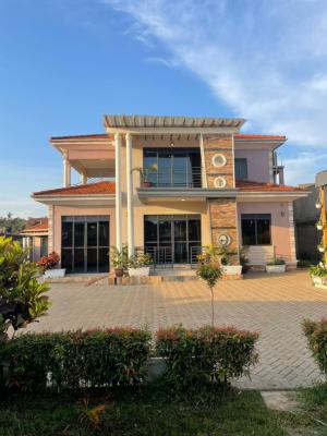 Beautiful 4 Bedroom House in Kisaasi Kulambiro, Kisaasi - Kulambiro Road, Kampala, Central Region, Terraced Duplex for Sale