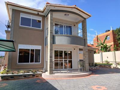 Brand New 6 Bedroom House in Bwebajja, Bwebajja, Entebbe Road, Wakiso, Central Region, Terraced Duplex for Sale