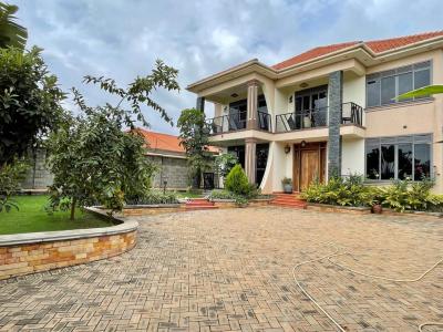 5 Bedroom House in Nabusugwe, Nabusugwe Estate, Mukono, Central Region, Terraced Duplex for Sale