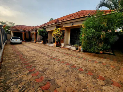 1 Bedroom House
