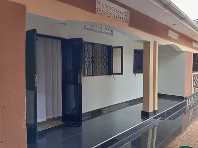 3 Bedroom Detached Bungalow — Walukuba, Jinja, Eastern Region
