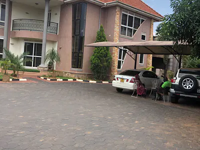 6 Bedroom House — Kampala, Central Region